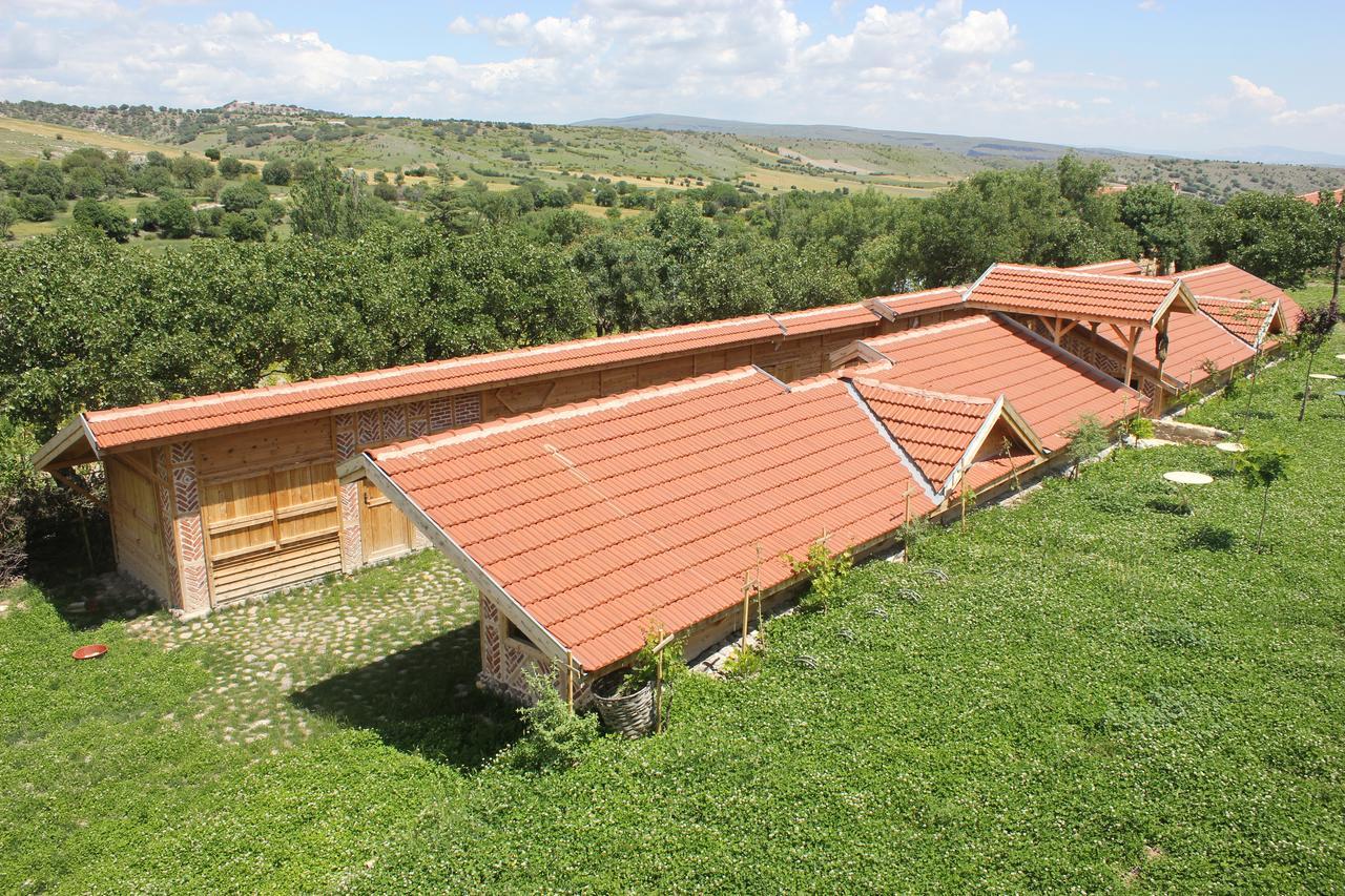 Yasayan Koy Hotel Kizilcasogut Exterior photo